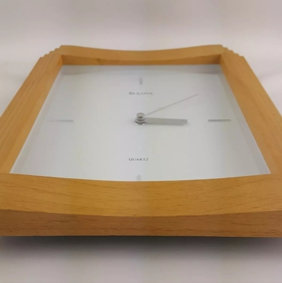 Vintage Bulova wall clock 1980s Wall Decor Rectangular Wood Wooden Modern - Picture 2 of 4